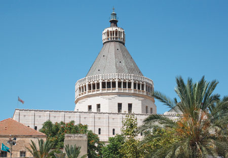 De moderne basiliek van de Verkondiging in Nazareth De moderne basiliek van de Verkondiging in Nazareth