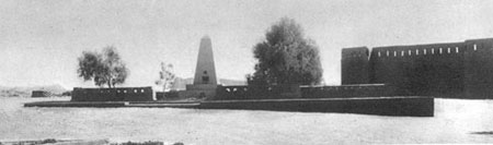 Mausolée érigé par le Gouvernement Général de l'Algérie à la mémoire du Père de Foucauld et du général Laperrine. Mausolée érigé par le Gouvernement Général de l'Algérie à la mémoire du Père de Foucauld et du général Laperrine.