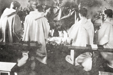 The Nativity scene in the first chapel of the Maison Saint-Joseph.