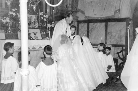 Solemn Communion in Pâlis Solemn Communion in Pâlis