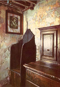 The men’s confessional in Ars.